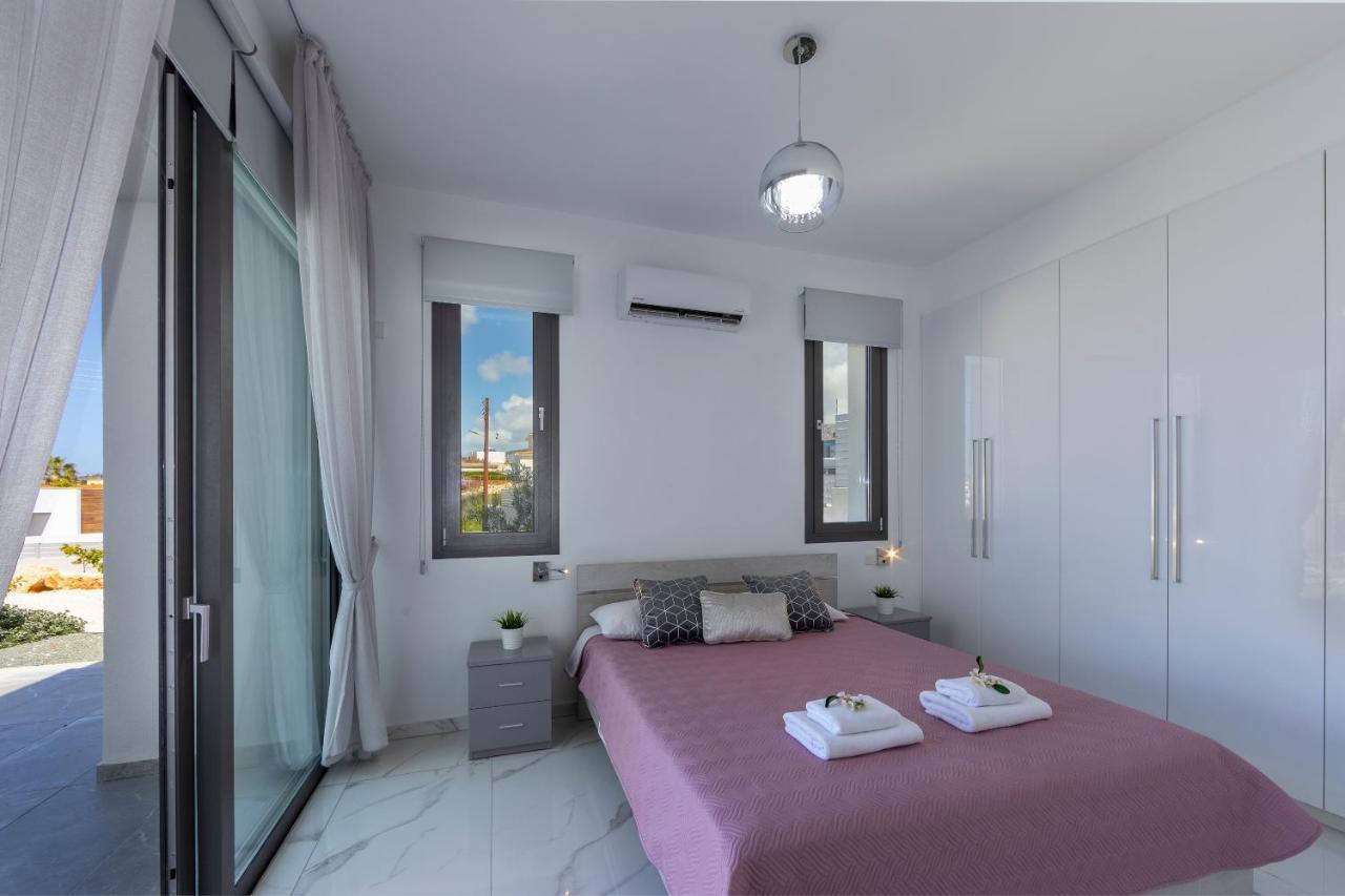 Villa Adaris, Sea Caves Peyia Пафос Экстерьер фото