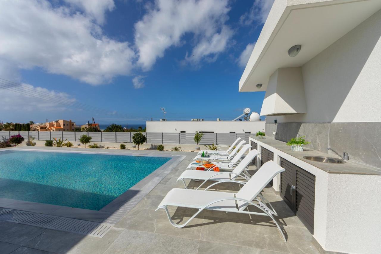 Villa Adaris, Sea Caves Peyia Пафос Экстерьер фото